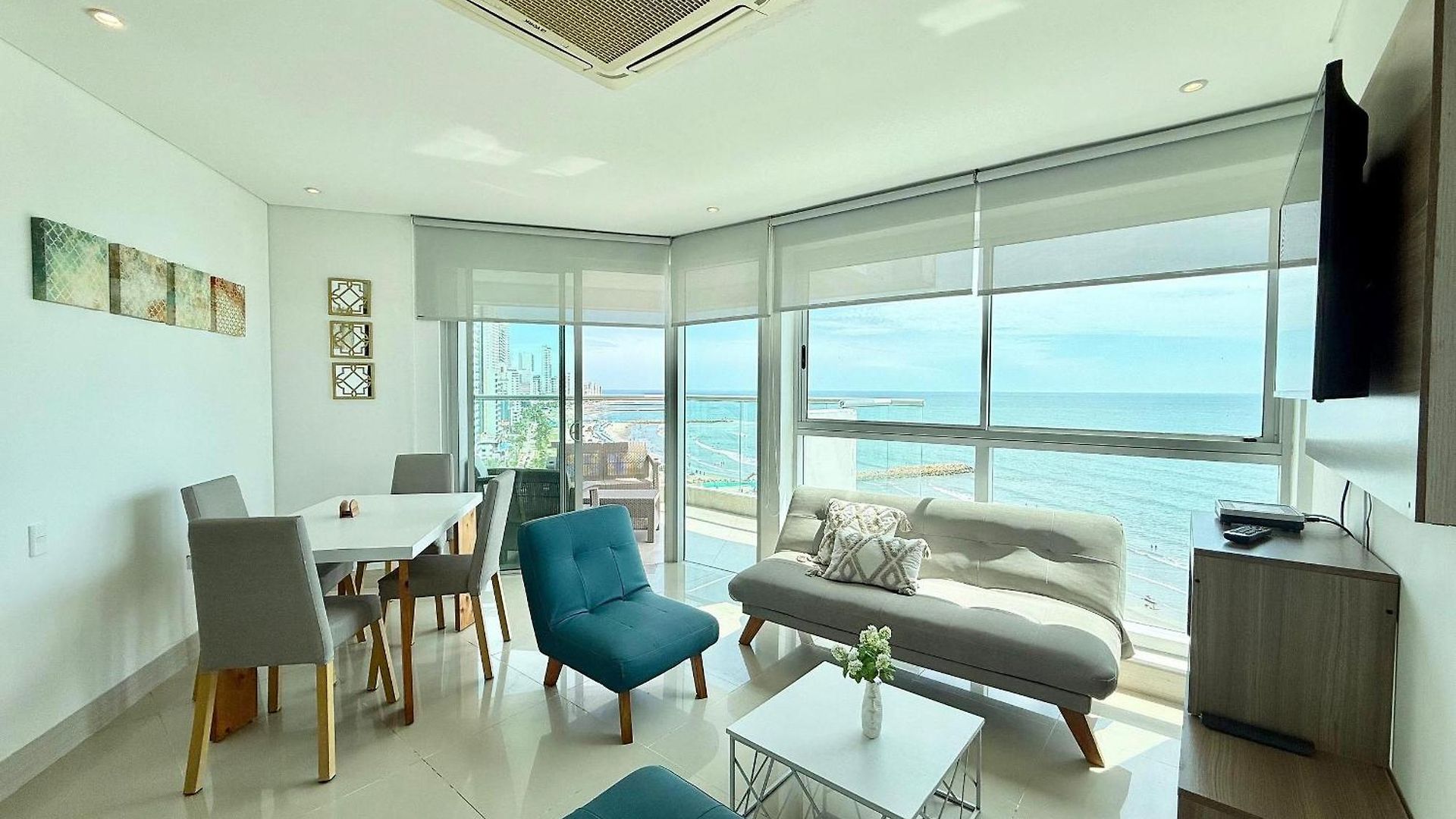 Exclusivos Con Vista Al Mar En *